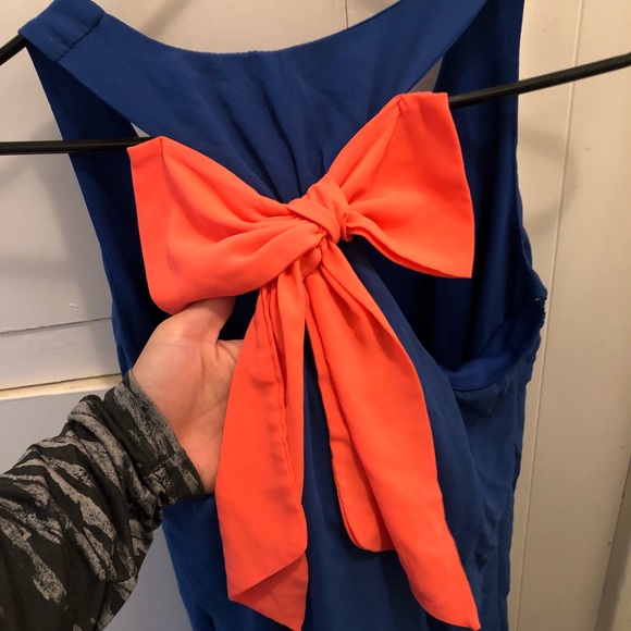 Blue flowy dress size M with pink bow - Picture 3 of 3